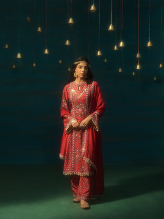 MOHINI (Red Suit Set)